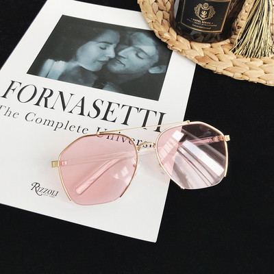 Moodsad naiste ümarad prillid