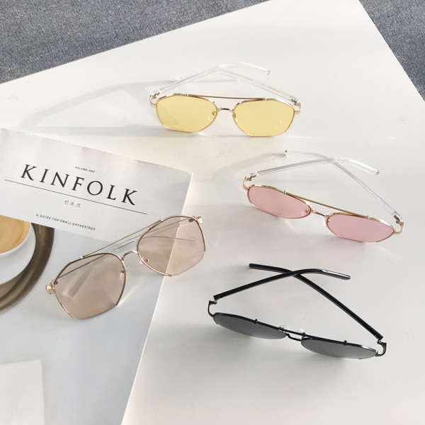 Moodsad naiste ümarad prillid