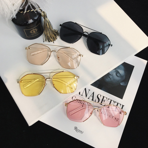 Moodsad naiste ümarad prillid