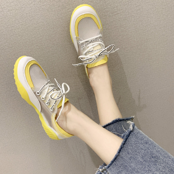 Lapos talpú női alkalmi cipő