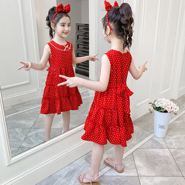 Piros pöttyös gyerekruha ovális nyakkivágással és szalaggal