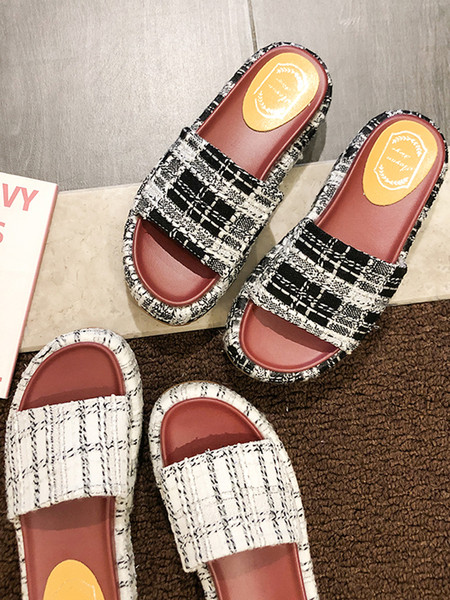 Kockás női papucs magas talppal