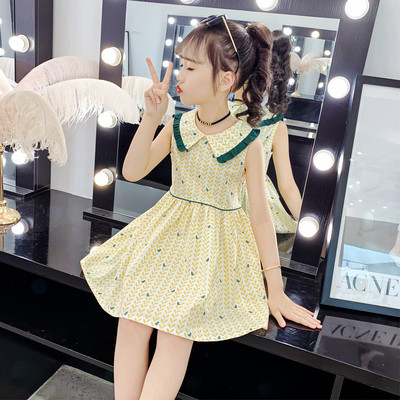 Suvine ovaalse dekoltee ja kraega lastekleit