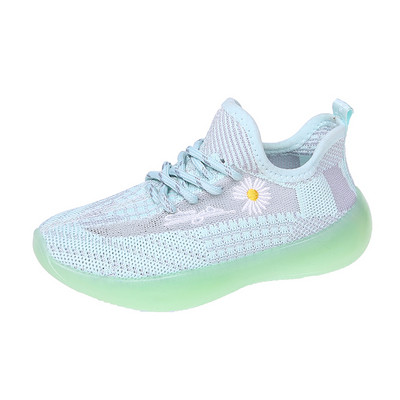 Детски маратонки с бродерия и връзки за момичета