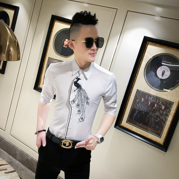 Вталена мъжка риза с 3/4 ръкав и бродерия