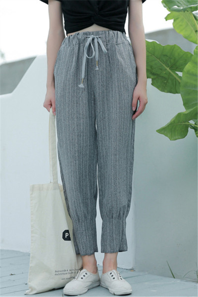 Ženske hlače s elastikom u struku - široki model u sivoj boji