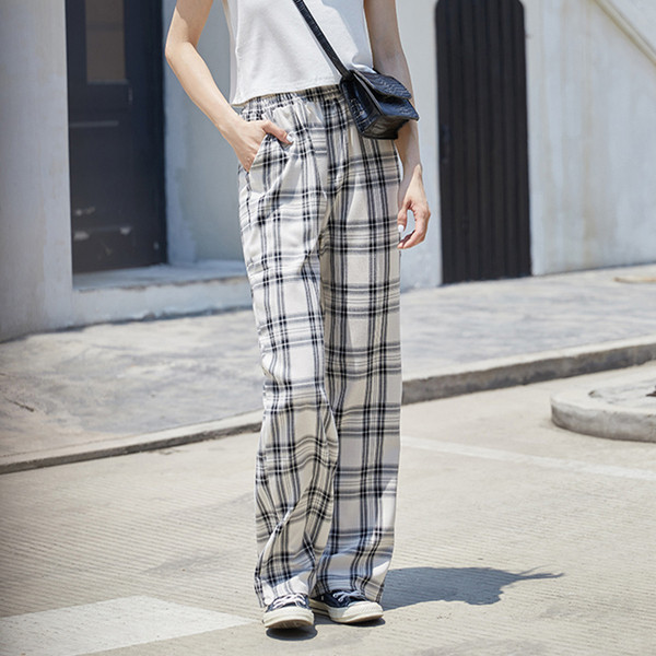 Дамски кариран панталон с джобове и стандартна талия