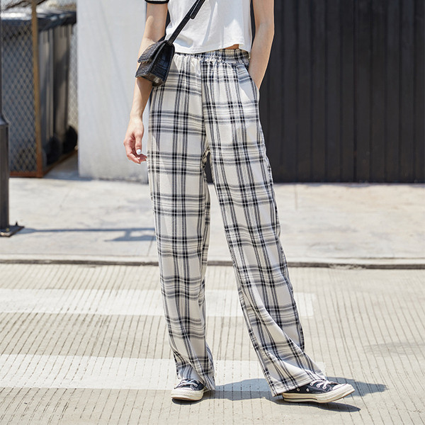 Дамски кариран панталон с джобове и стандартна талия