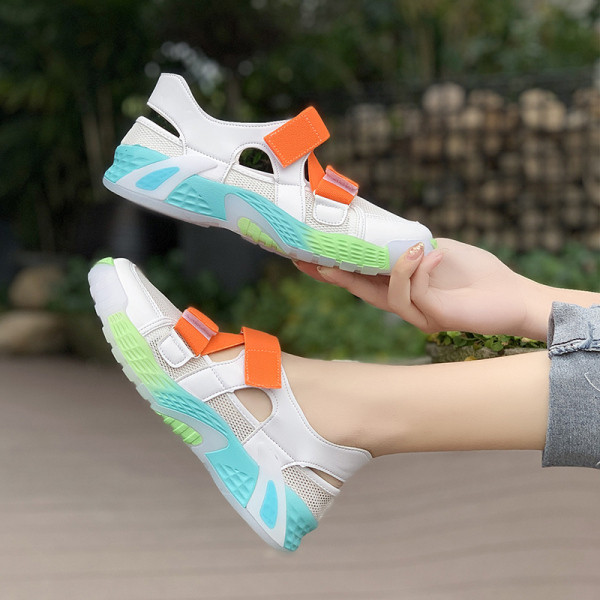 Ležerne ženske cipele s ravnim potplatom u boji