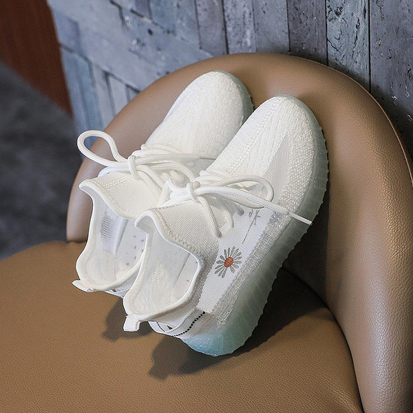 Dječje prozračne tenisice s vezom za djevojčice