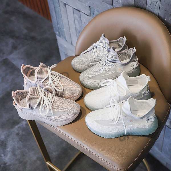 Dječje prozračne tenisice s vezom za djevojčice