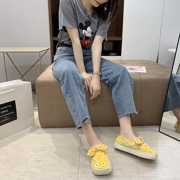 Ženske casual cipele s ravnim potplatom i cvjetnim uzorkom