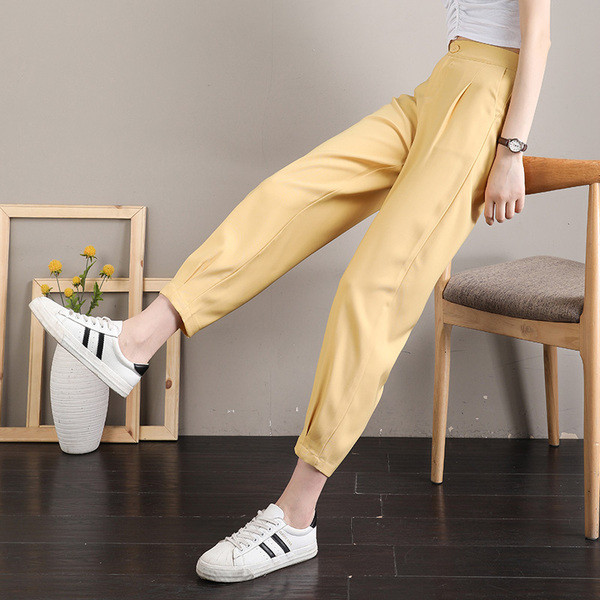 Ženske hlače s visokim strukom - čist model