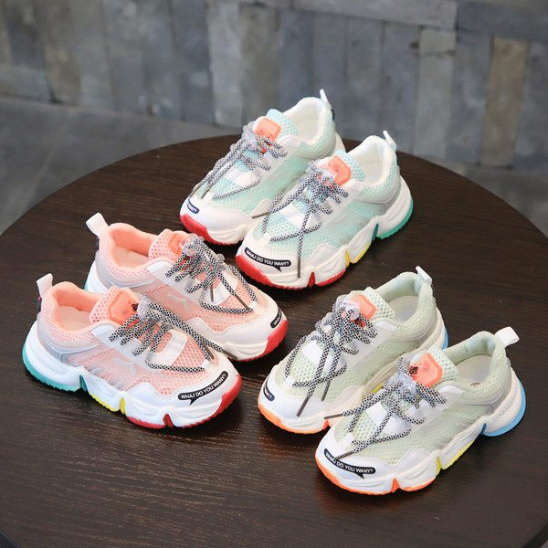 Спортни детски маратонки с връзки и груба подметка за момичета