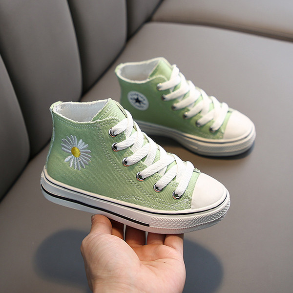 Детски кецове с бродерия и връзки за момичета