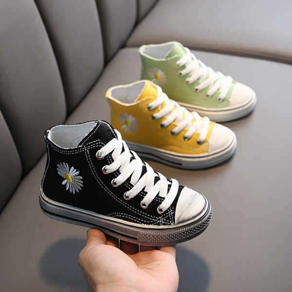 Детски кецове с бродерия и връзки за момичета