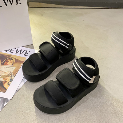 НОВО Дамски модерни сандали с висока подметка и велкро лепенки