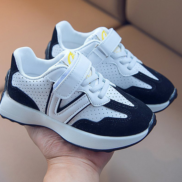 Ежедневни детски маратонки с мека подметка и лепенка