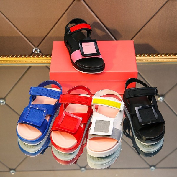 Дамски цветни сандали с висока подметка 