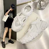 Дамски спортно-ежедневни маратонки с мрежа и груба подметка