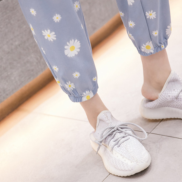 Ženske hlače s elastičnim strukom i vezicama