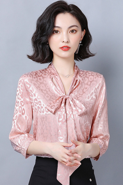 Модерна дамска риза от сатен с панделка 