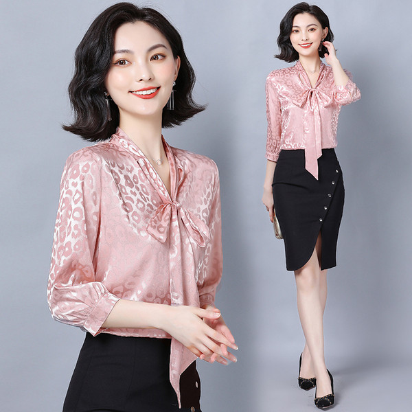 Модерна дамска риза от сатен с панделка 