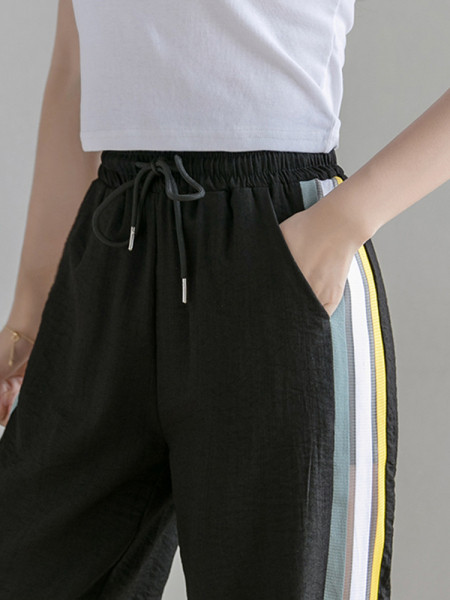 Дамски спорен панталон с висока талия и кант 