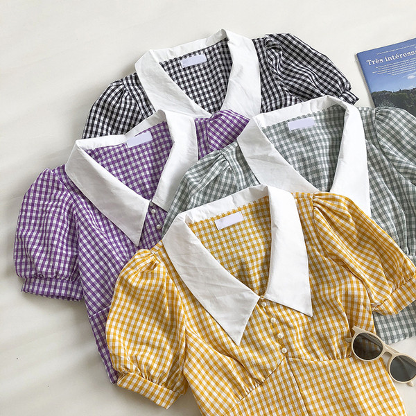 Карирана дамска риза с класическа яка и широки ръкави