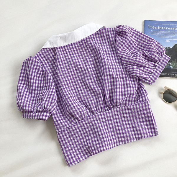 Карирана дамска риза с класическа яка и широки ръкави