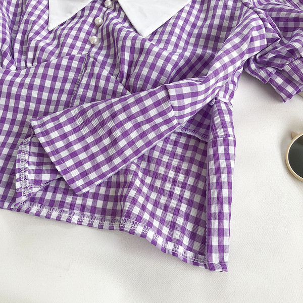 Карирана дамска риза с класическа яка и широки ръкави