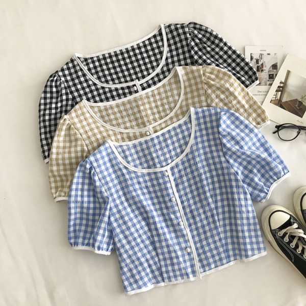 Къса карирана риза с обло деколте и копчета