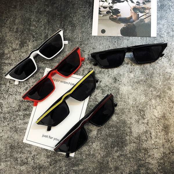 Elegantne ženske sunčane naočale s tankim okvirima