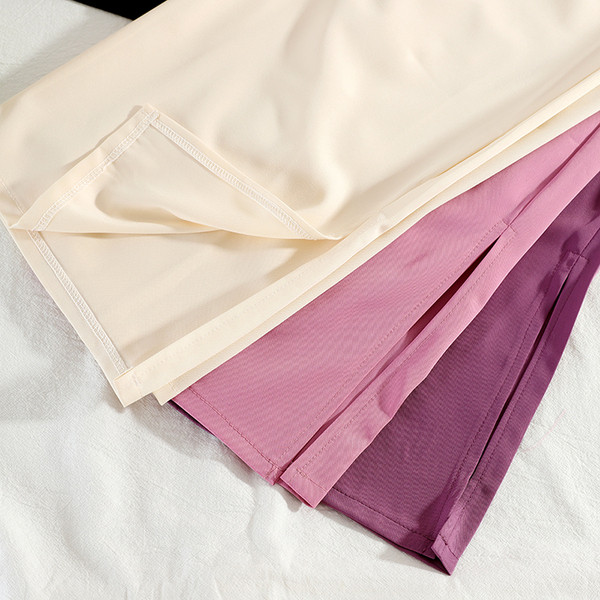 Широки дамски панталони с висока талия и цепка 