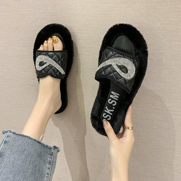 Ежедневни дамски чехли с равна подметка и декоративни камъни