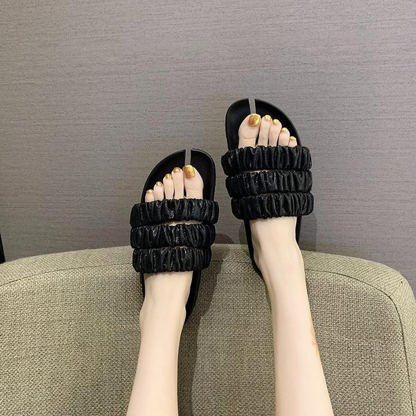 Нов модел черни дамски чехли с равна подметка