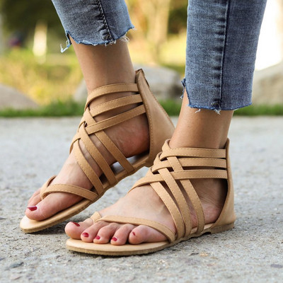 Ежедневни дамски сандали с равна подметка и кръстосани тънки каишки