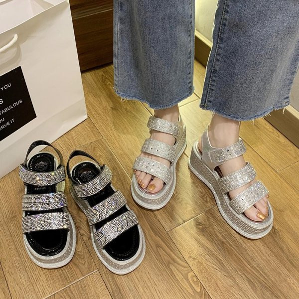 Модерни дамски сандали с платформа и камъни