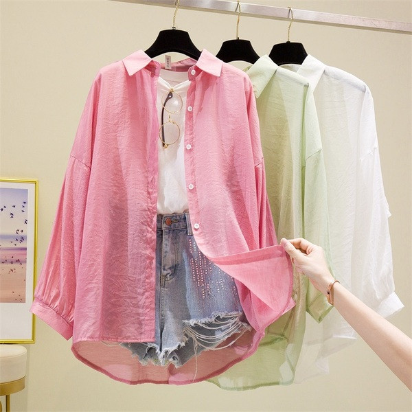 Ležerna ženska košulja širokog modela sa dugim rukavima