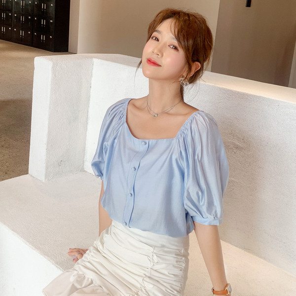 Ženska košulja s četvrtastim izrezom i 3/4 rukavima