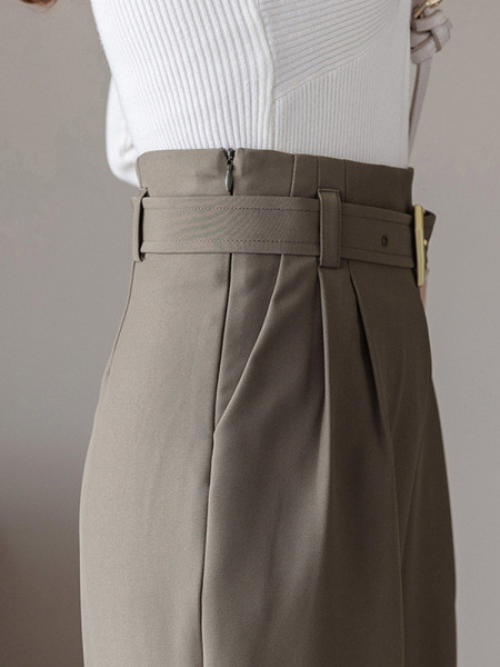 Ženske hlače s visokim strukom i remenom - ravni model