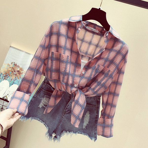 Široki model karirane ženske košulje dugih rukava