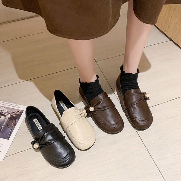 Kožne ženske casual cipele s ravnim potplatom