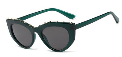 Aktuelne ženske naočale sa metalnim elementima