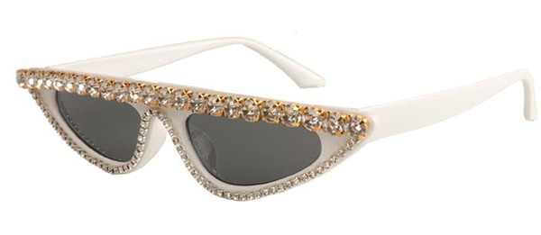 Modern női szemüveg díszkövekkel