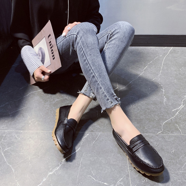 Ležerne ženske kožne cipele s gumenim potplatom