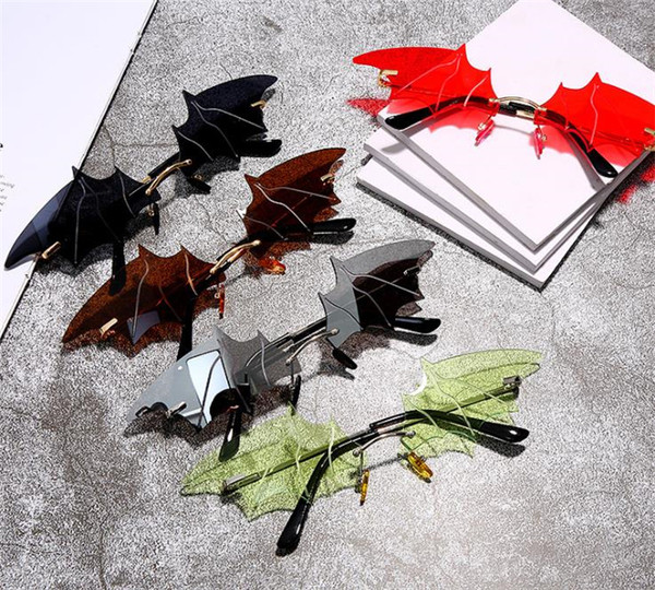 Ženske aktualne sunčane naočale s tankim okvirima