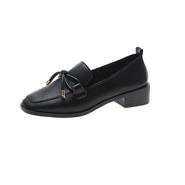 Kožne ženske casual cipele s trakom