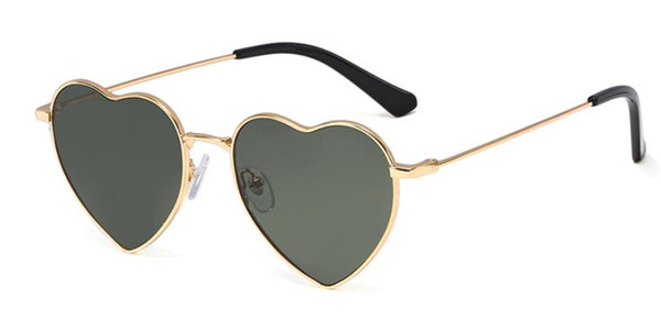 Moderne ženske sunčane naočale u obliku srca