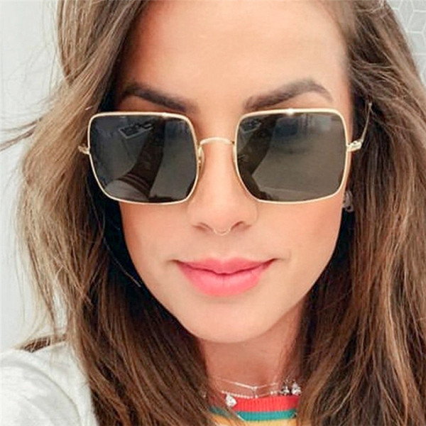 Ležerne ženske sunčane naočale četvrtastog oblika s tankim okvirima